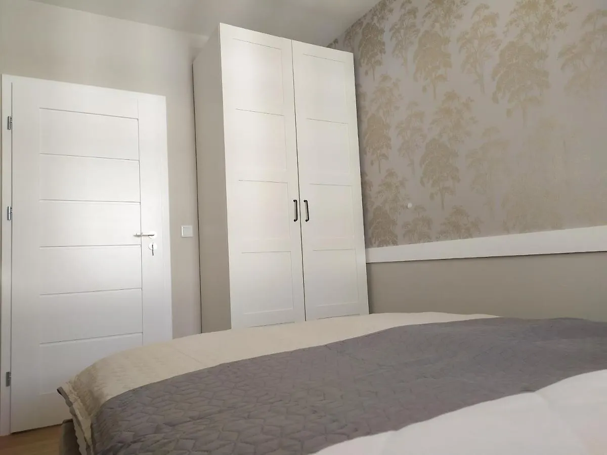 Krakow City Center Navyblue Luxury Apartment
